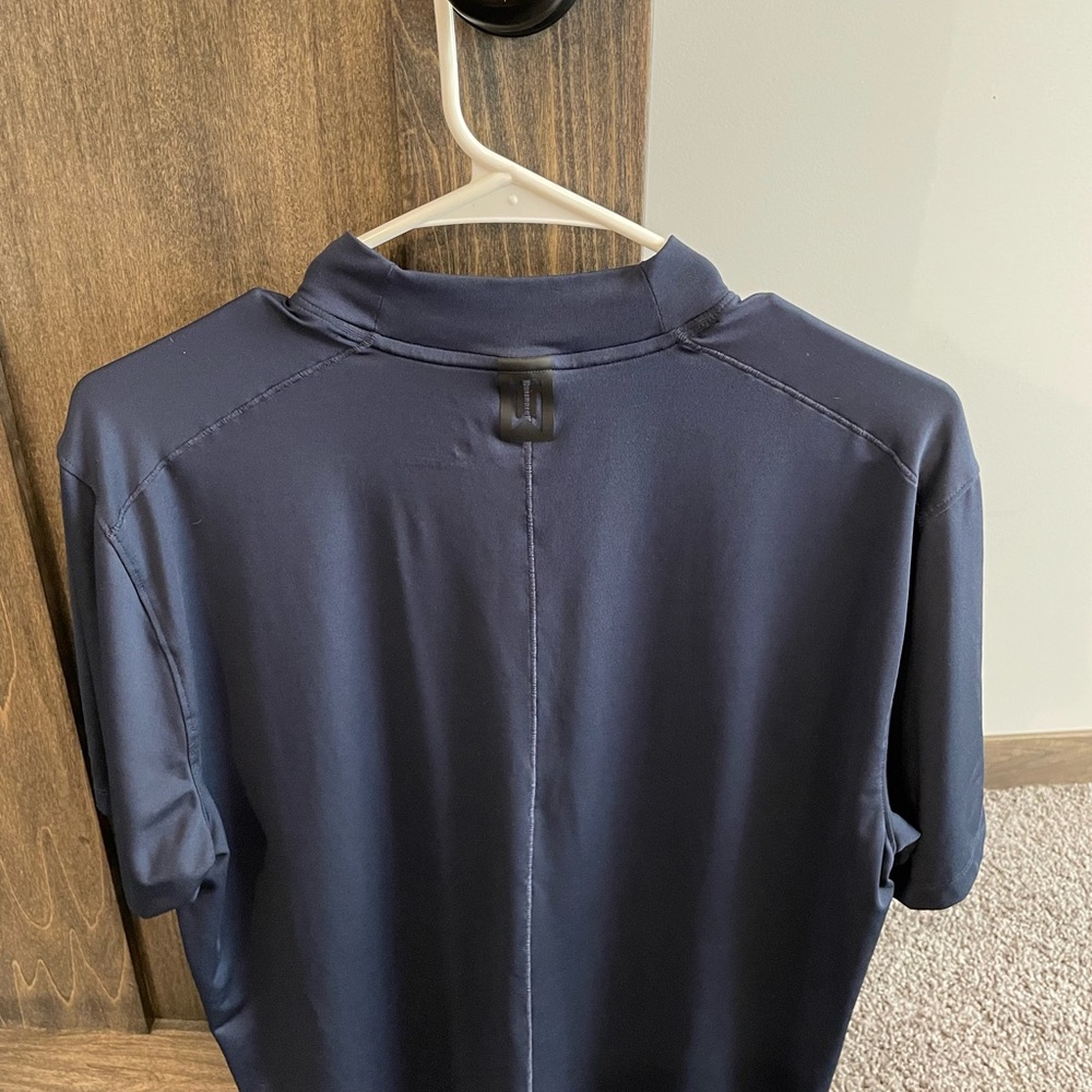 Tiger Woods mock neck polo NAVY LARGE